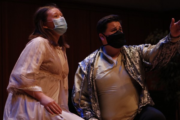 A scene from Charles Gounod's Roméo et Juliette during the Fall 2020 Opera Scenes Performance.