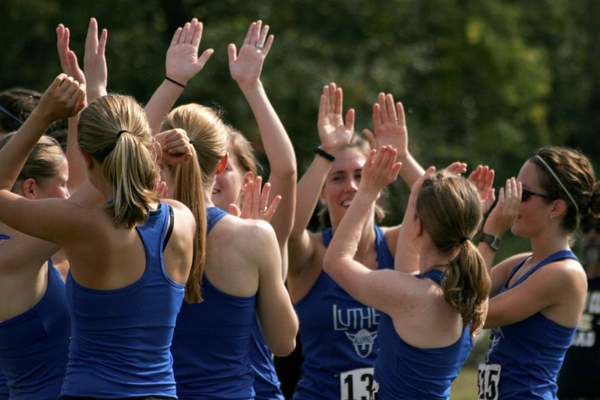 Women's Cross Country Team - Fall 2009