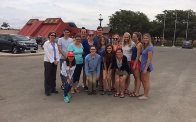 A group photo outside of the museum of Señor de Sipan (With our lovely guide Daisy).